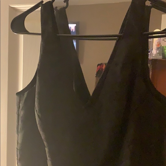 Gorgeous black dress - Picture 2 of 5